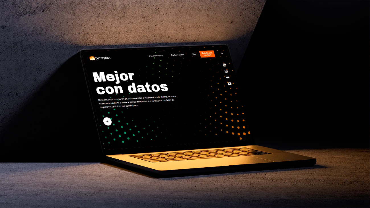 Servicio de Diseño web para la marca Datalytics